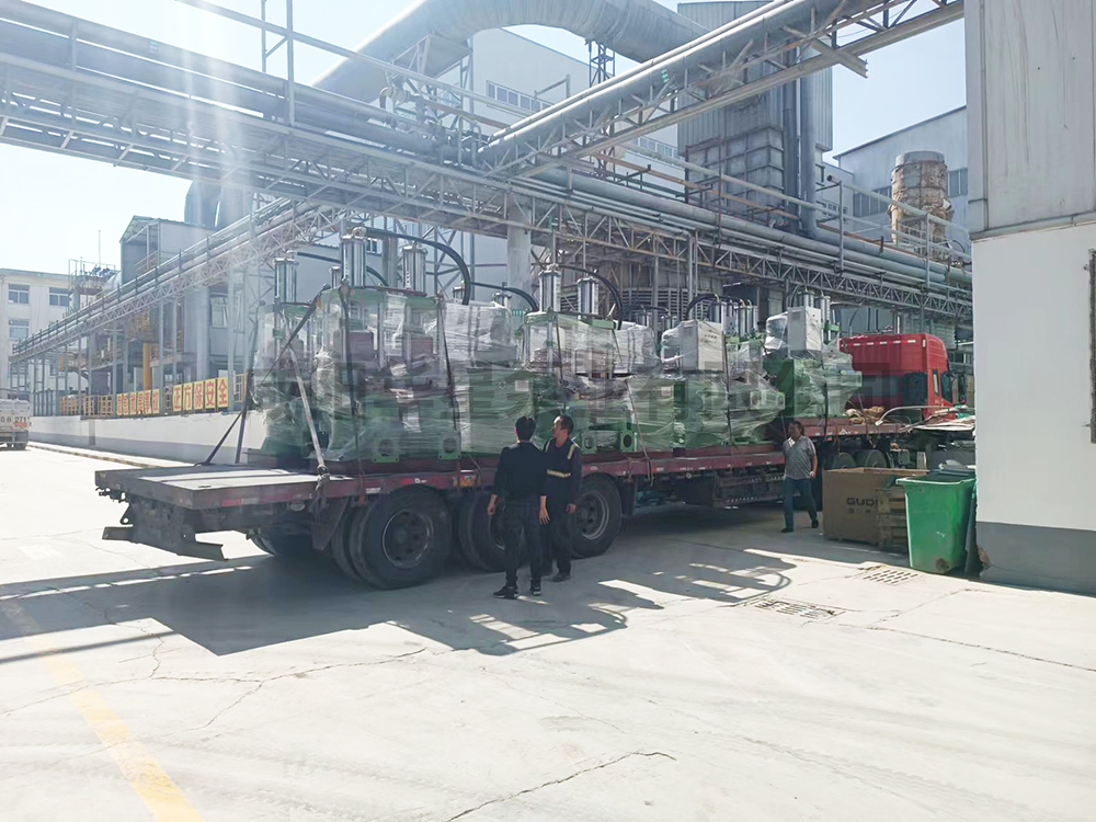 陶瓷柱塞泵在陶瓷廠使用現場